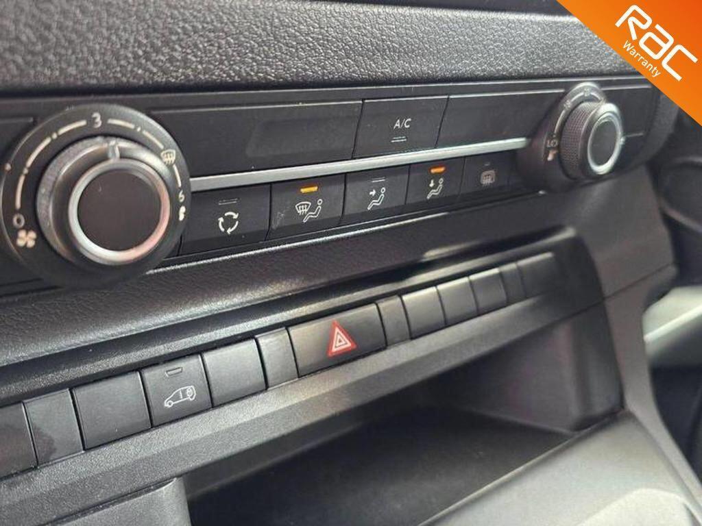 Peugeot Expert 2.0 BlueHDi 1400 Professional Premium Standard Panel Van MWB Euro 6 (s/s) 6dr