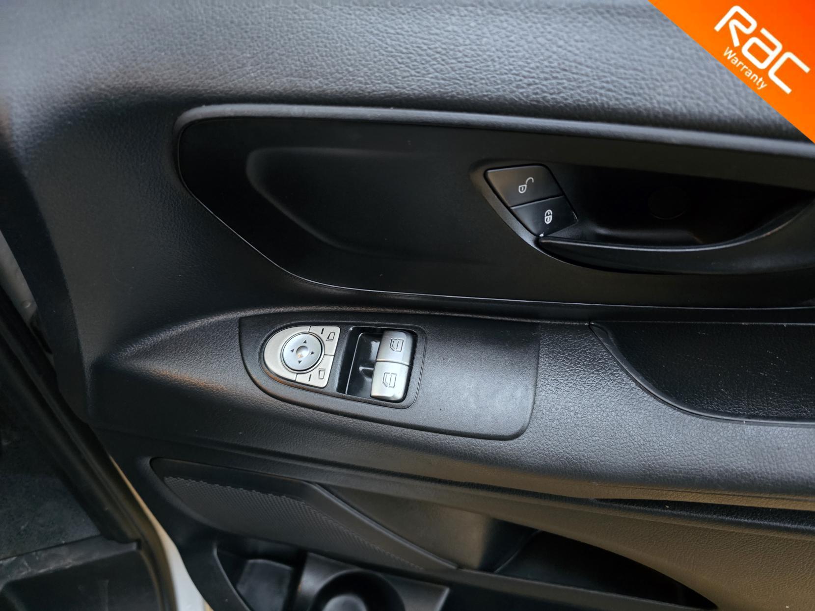 Mercedes-Benz Vito 1.6 111 CDI Panel Van 6dr Diesel Manual FWD L2 Euro 6 (114 ps)