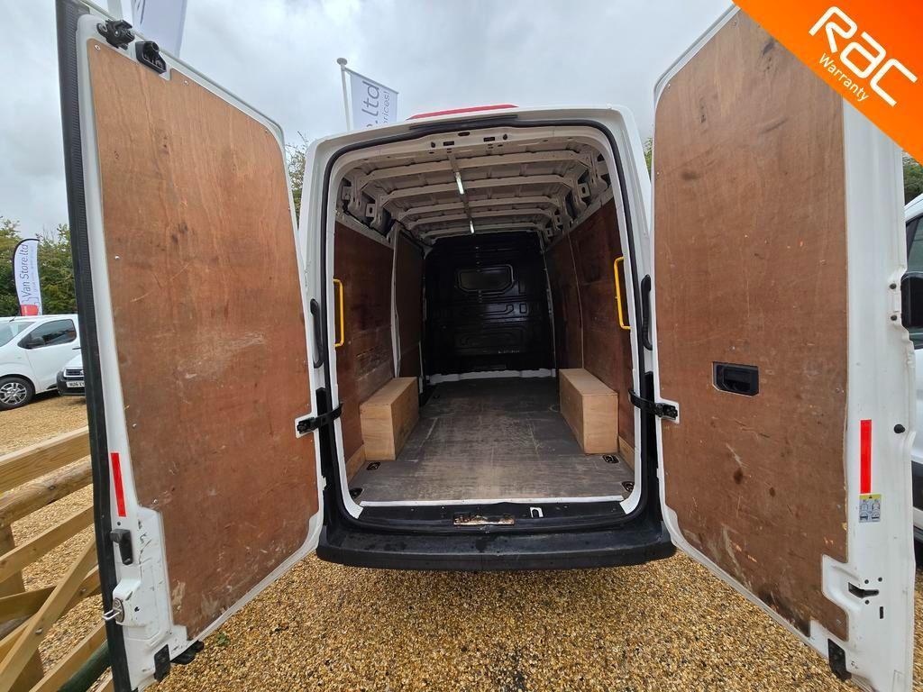 Volkswagen Crafter 2.0 TDI CR35 Trendline FWD MWB Euro 6 (s/s) 5dr
