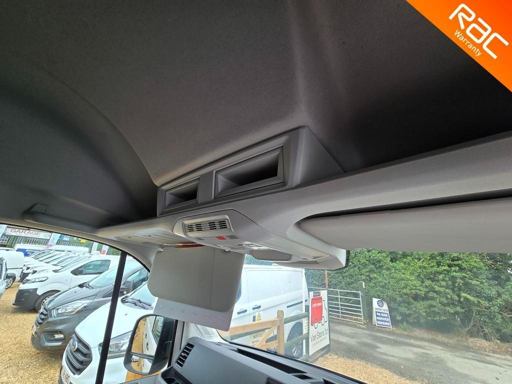 Volkswagen Crafter 2.0 TDI CR35 Trendline FWD MWB Euro 6 (s/s) 5dr