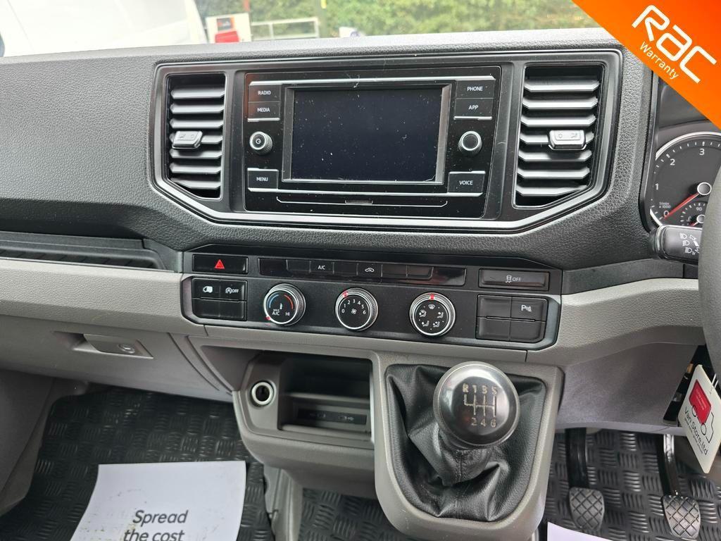 Volkswagen Crafter 2.0 TDI CR35 Trendline FWD MWB Euro 6 (s/s) 5dr