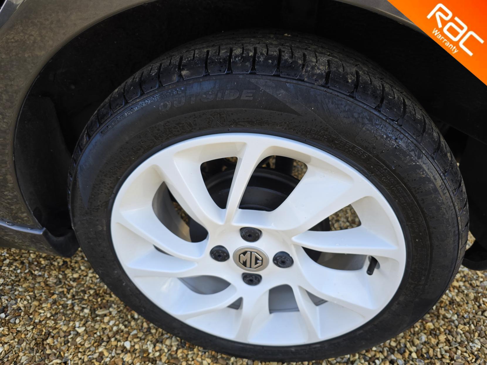 MG MG3 1.5 VTi-TECH 3Form Sport Hatchback 5dr Petrol Manual Euro 5 (106 ps)